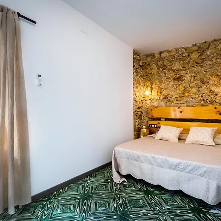 Flamenco Apartment *